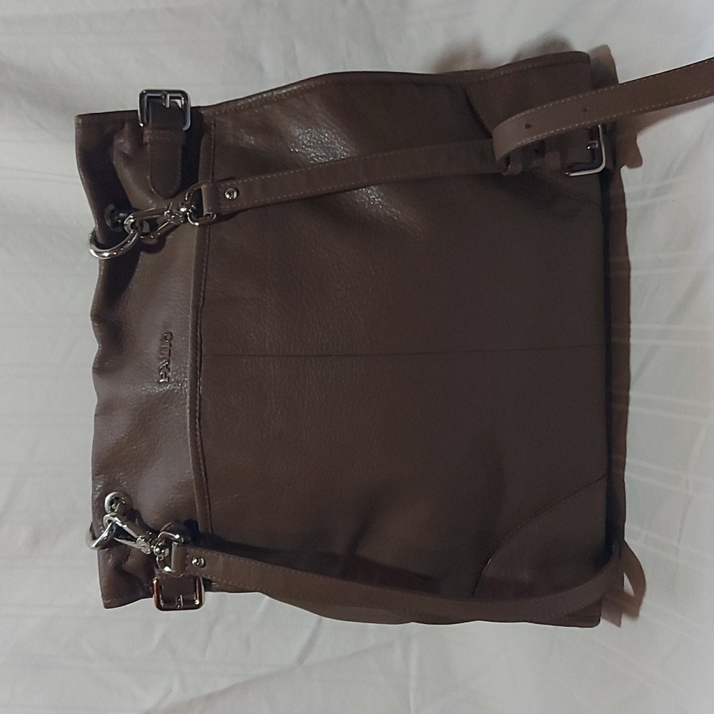 28. PALIO LEATHER CROSSBODY BAG!